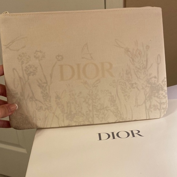 Dior Handbags - Dior  makeup poach